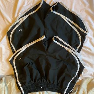 Black nike shorts